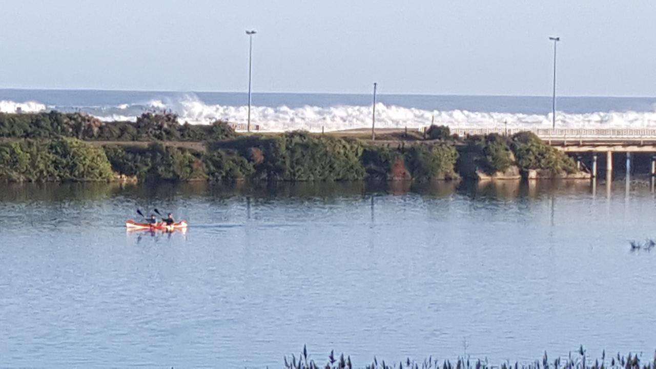 ווילדרנס Waterside Lodge מראה חיצוני תמונה